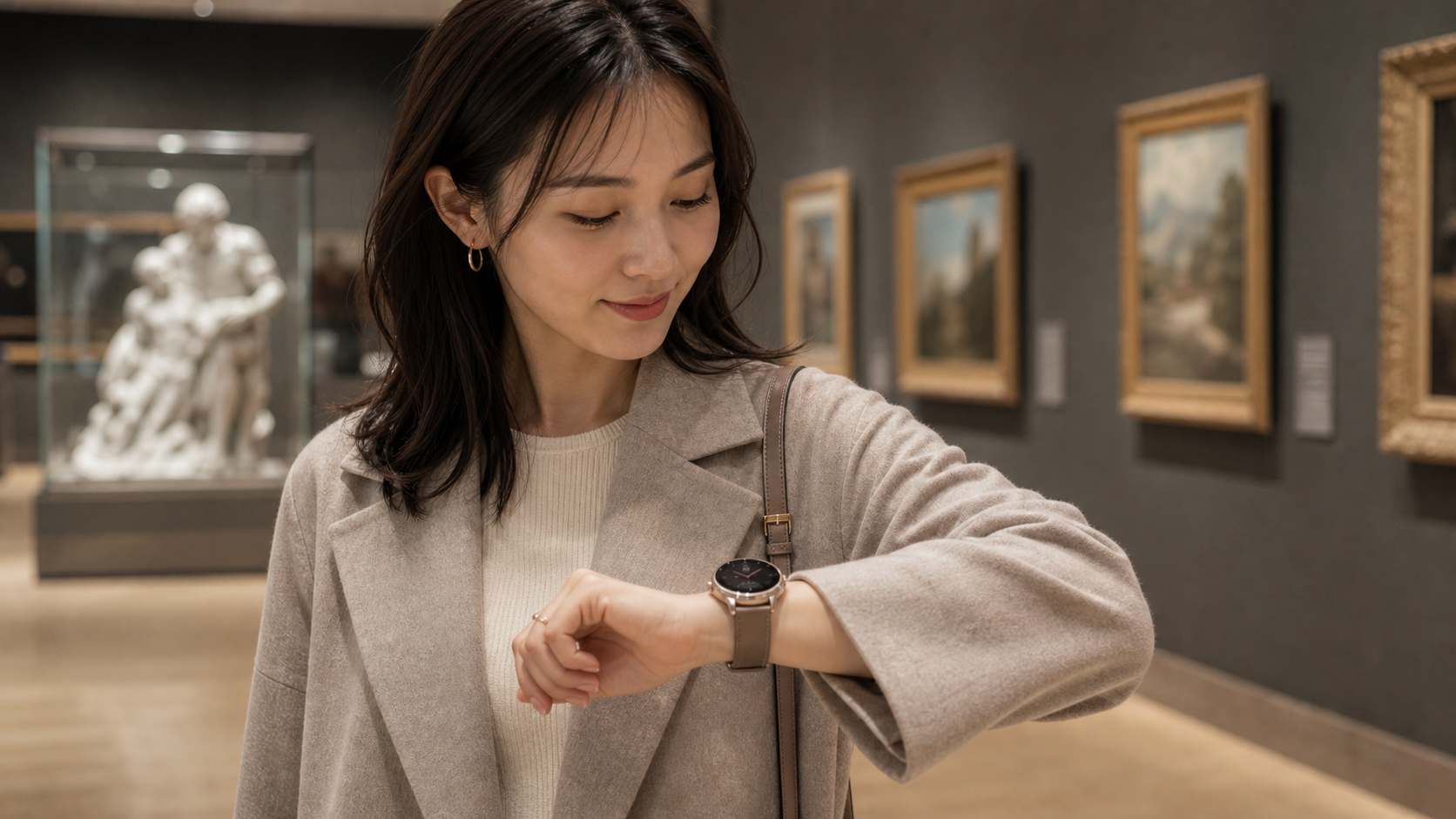 HUAWEI WATCH GT 6 Pro 女性着用イメージ