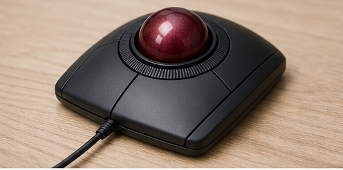 Kensington Orbit Trackball with Scroll Ring K72337WWを想定したトラックボール利用シーン 1